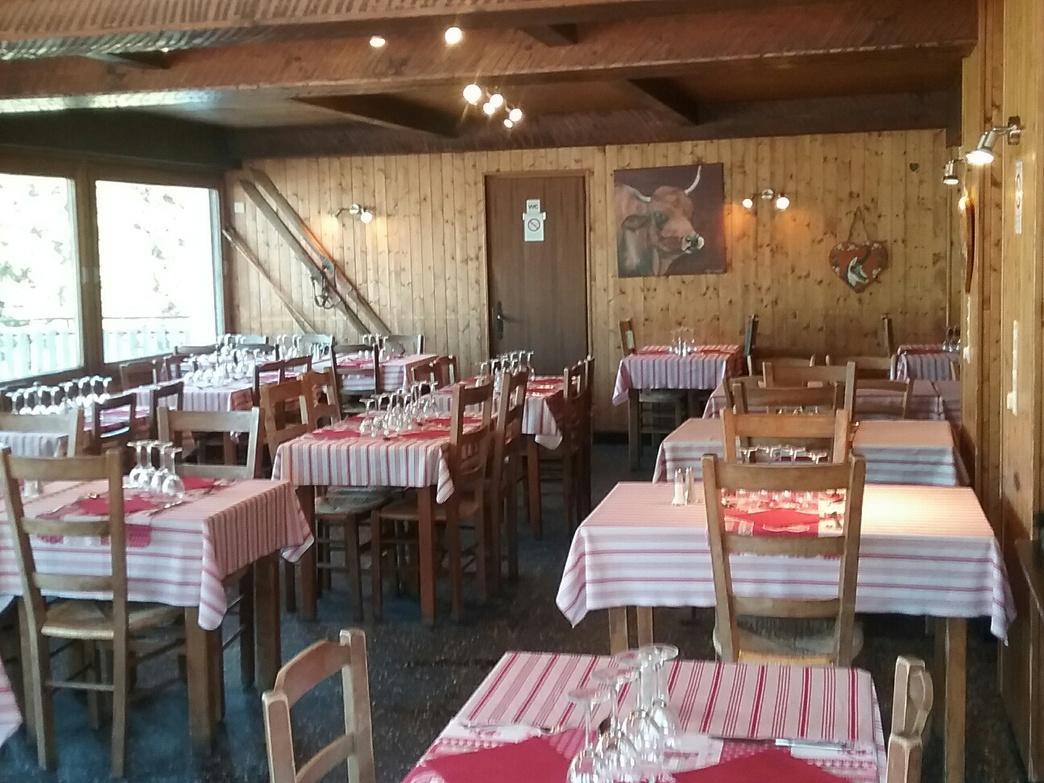 Hotel Restaurant Les Rosieres Manigod Esterno foto